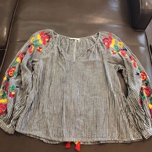 Anthropologie brand floral embroidered top sz S